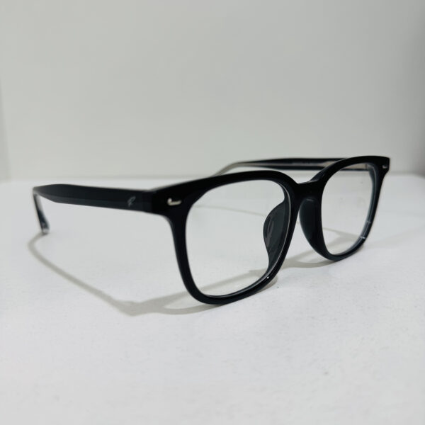 RM0773-C1_Easy-Resize.com Armação em Acetato
